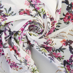 CARDEÑA. Thin chiffon fabric with floral print.