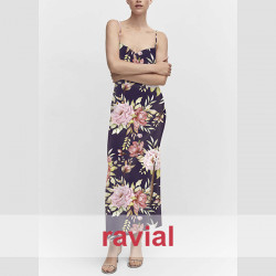 Crep-Georgette elástico (estira en un sentido). Tejido reciclado, ligero y muy agradable con estampado de flores.