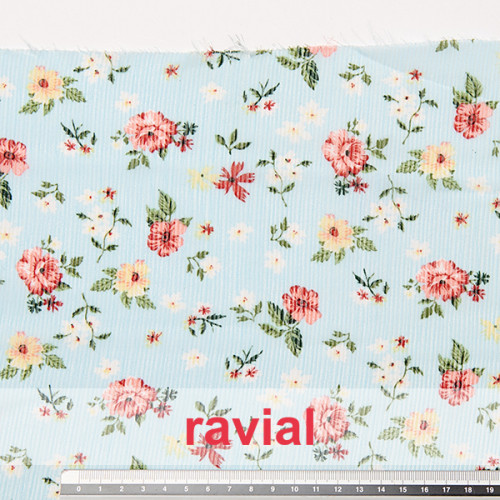 Tejido de gasa arrugada con estampada de flores.