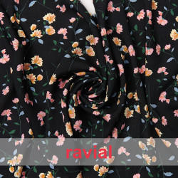 Viscosa. Tejido fino con mucha caída. Estampado de flores.