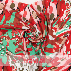 Viscosa. Tejido fino con mucha caída. Estampado abstracto.