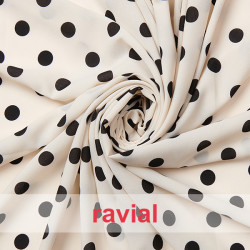 AYLACAR. Tejido tipo georgette. Estampado de lunares de 1,50 cm.