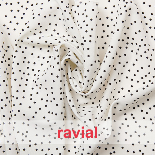 MULHACEN. Tejido suave con caída y estampado de lunares pequeños desordenados de 0,30 cm.
