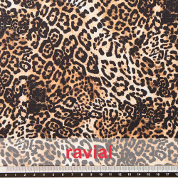 Tejido de punto con estampado leopardo.