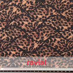 Tejido de punto con estampado leopardo.