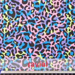 Tejido de punto con estampado de leopardo.