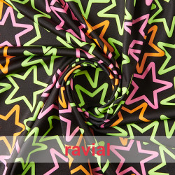 Tejido de punto con estampado de estrellas de colores.