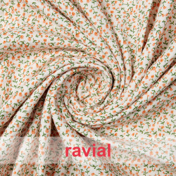 Tejido de bambula con estampado infantil de florecitas con ramas.